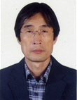 김*